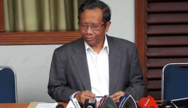 Ada US$180 Juta dari LGBT, Mahfud: Aktivis Jangan Kecolongan