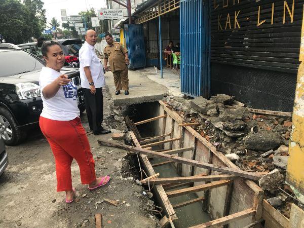 Walikota Medan Cek Pengerjaan Drainase Jalan Cik Ditiro