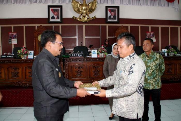 Pemkab Labuhanbatu Ajukan Ranperda APBD TA. 2018 ke DPRD