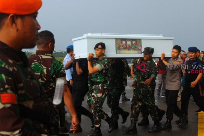Korban Penembakan KKB Papua Diterbangkan ke Kupang