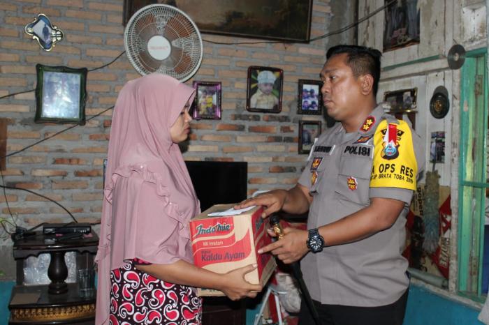 Kapolres Asahan Santuni Warga Penderita Tumor