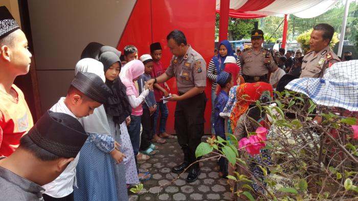Sinergitas dengan Warga, Polsek Medan Kota Gelar Syukuran