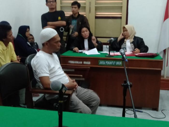 Penjemput 8 Kg Tanaman Khat di Kantor Pos Divonis 17 Tahun Penjara