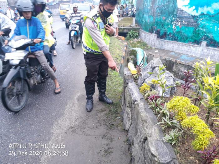 Wanita Pengendara Motor Tewas Ditabrak Lari