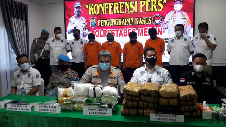 Peredaran 11,4 Kg Sabu dan 15 Kg Ganja Digagalkan