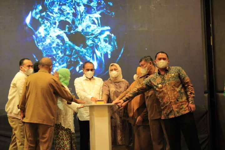 Bupati Labuhanbatu Hadiri Launching Kelapa Muda Sumut